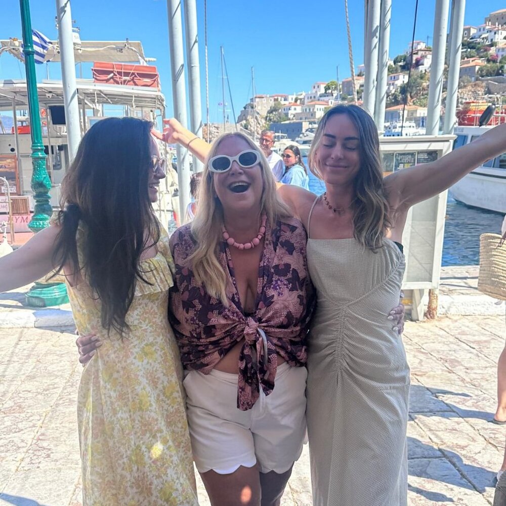 Greek Boutique Floral Kimono – One Size – Resort Boho Wrap - Picture 3 of 6